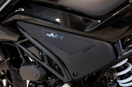 Motocykl CFMoto 125NK | Gem Black | Wyprzedaż rocznika