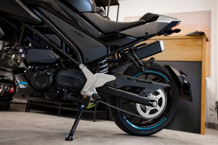 Motocykl CFMoto 125NK | Gem Black | Wyprzedaż rocznika