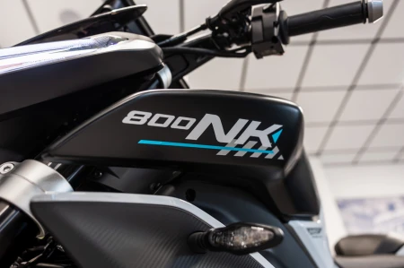 Motocykl CFMOTO 800 NK Advanced | Aerolite Grey