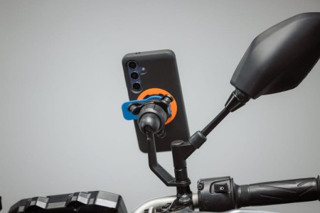 Podstawa montowana pod lusterko do skuterów i motocykli