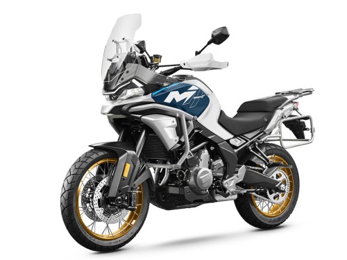 Przejdź do produktu Motocykl CFMOTO 700MT |  Nebula White