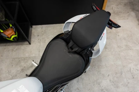 Motocykl CFMOTO 675 SR-R | Aerolite Grey