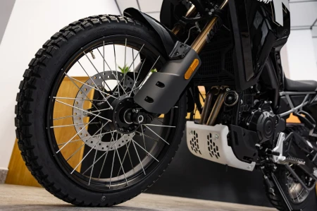 Motocykl CFMoto 450MT Black Edition | MY2026
